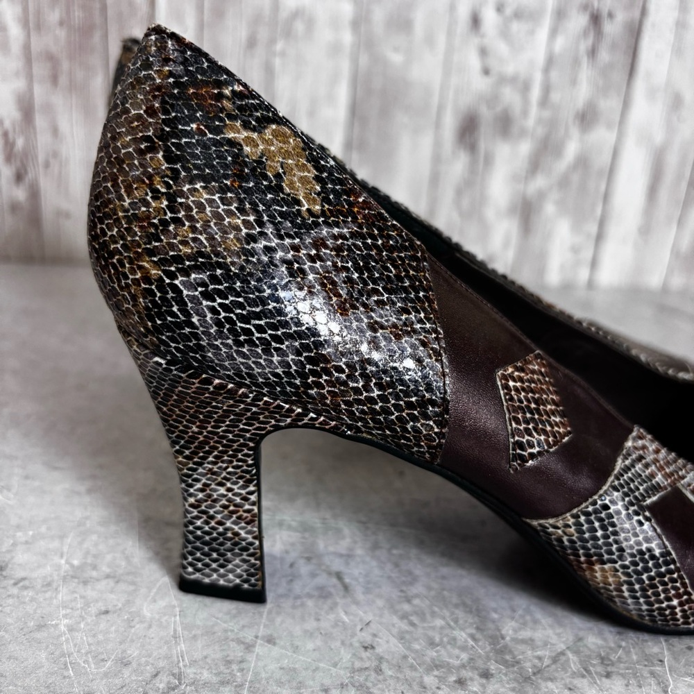 Vintage M. Jerrold by Margaret J. Brown Snakeskin Geometric Spain Pumps Size 10 - Picture 5 of 7